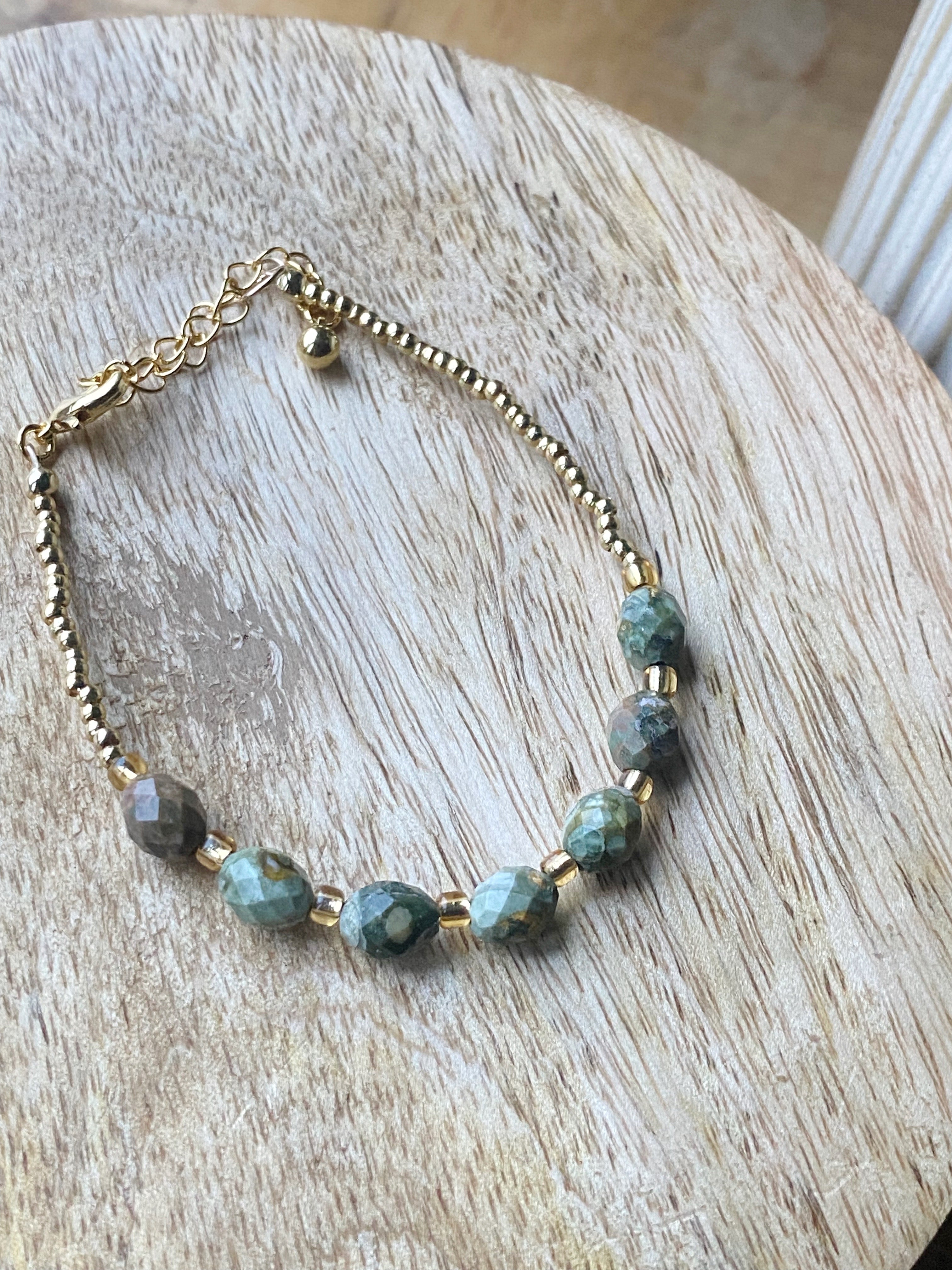 Grüne Leichtigkeit Armband