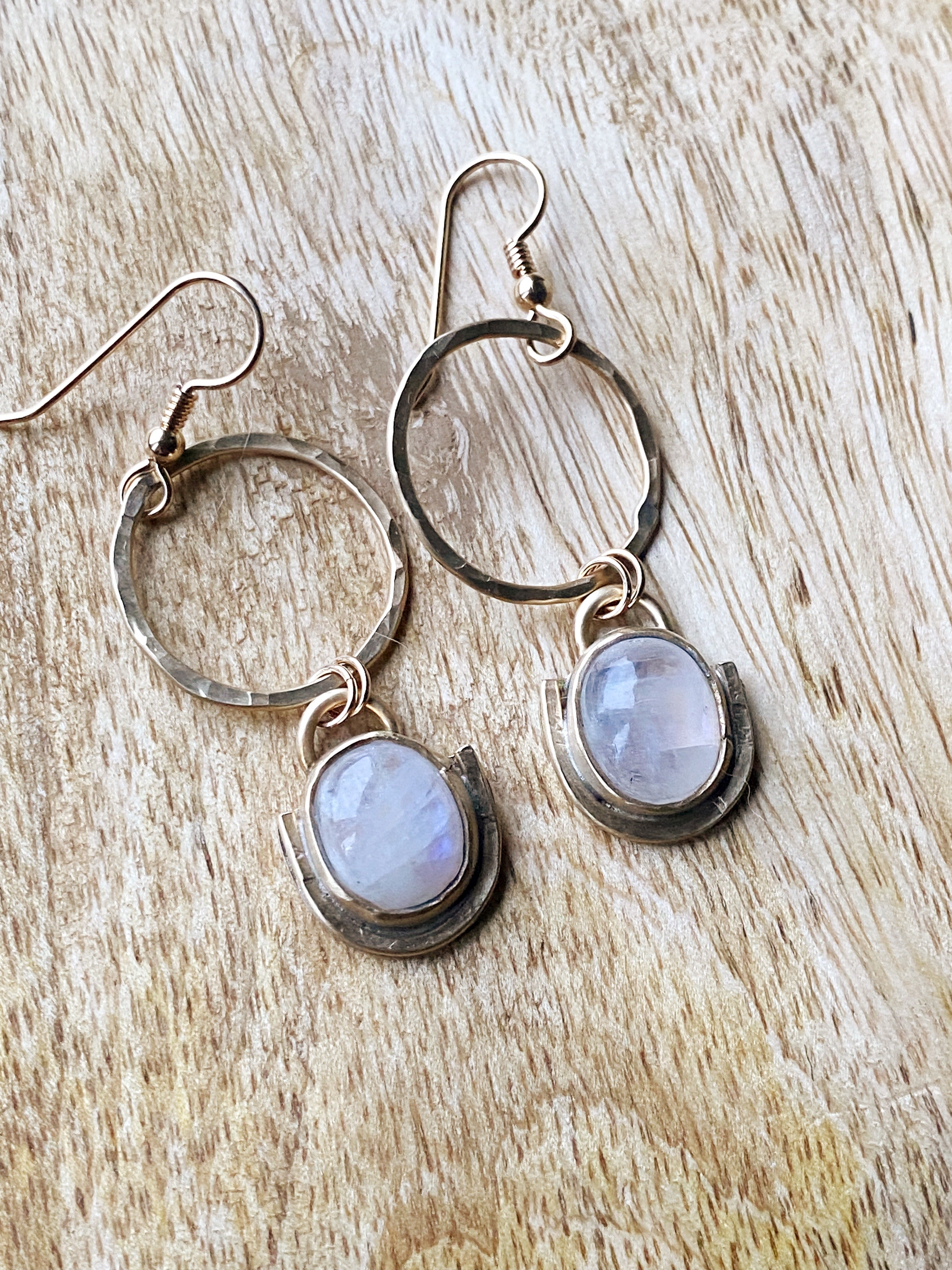 Mondglanz der Klarheit Ohrringe