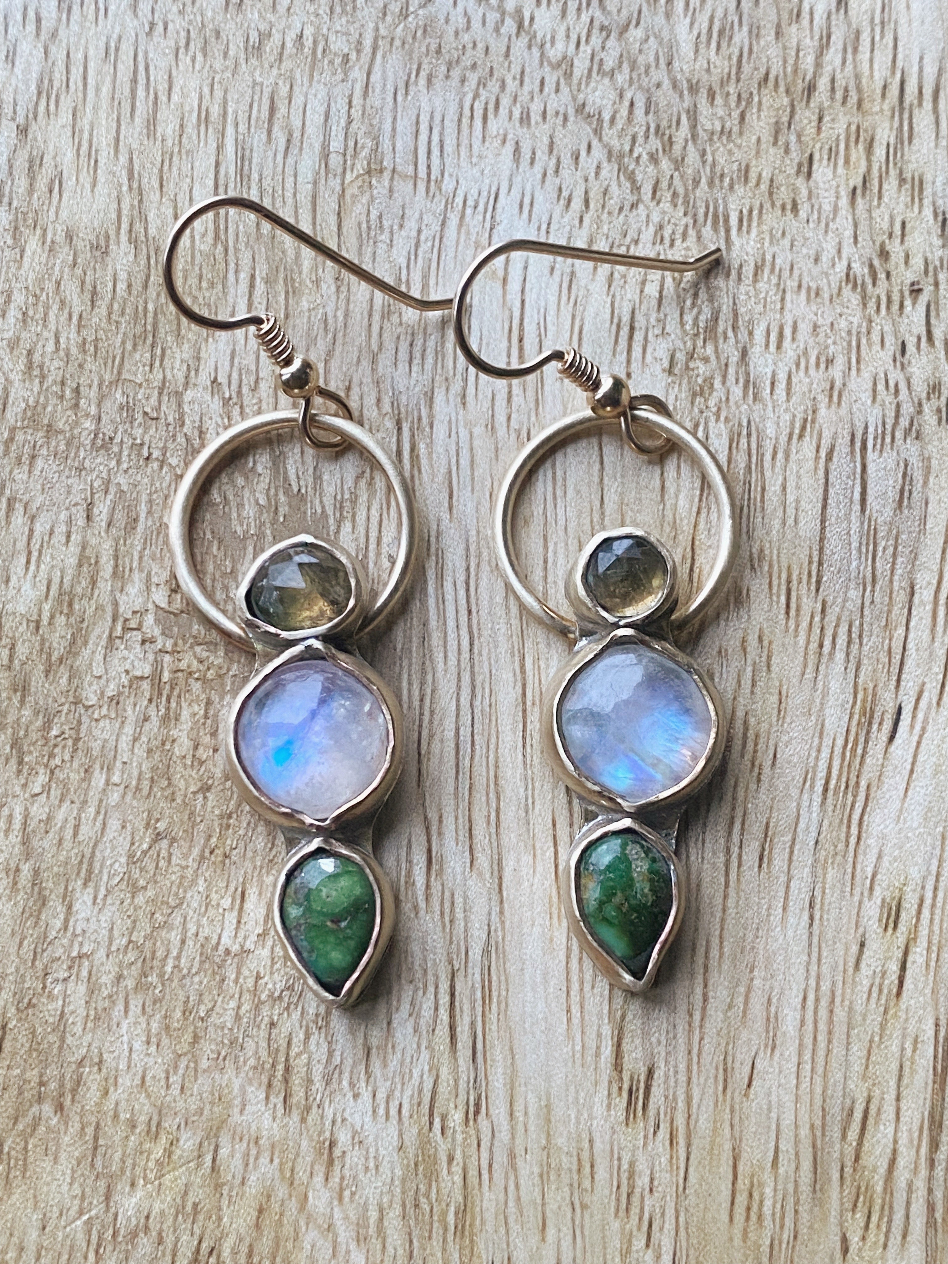 Klarheit im Grünlicht Ohrringe