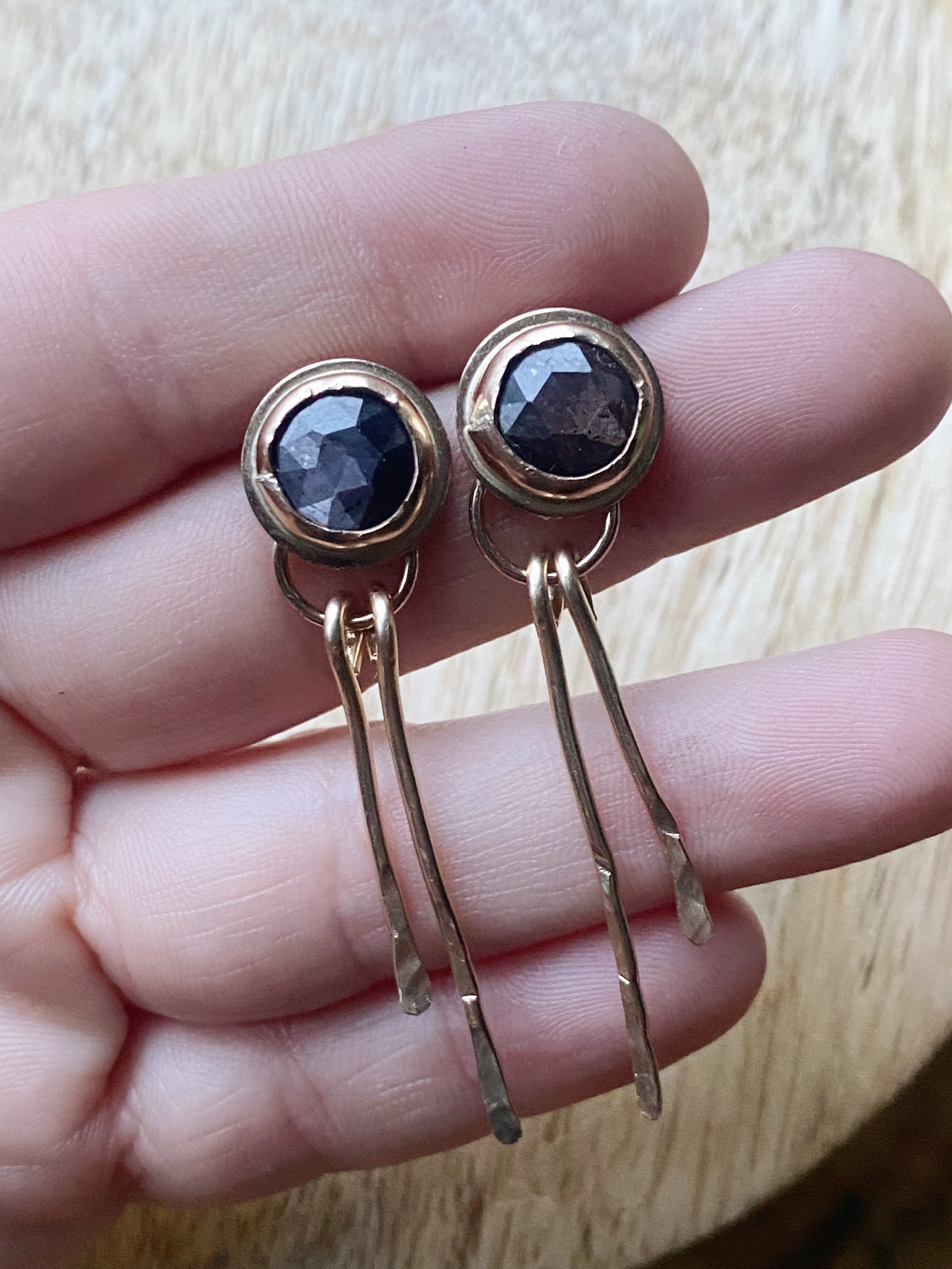 Inneres Strahlen Ohrstecker