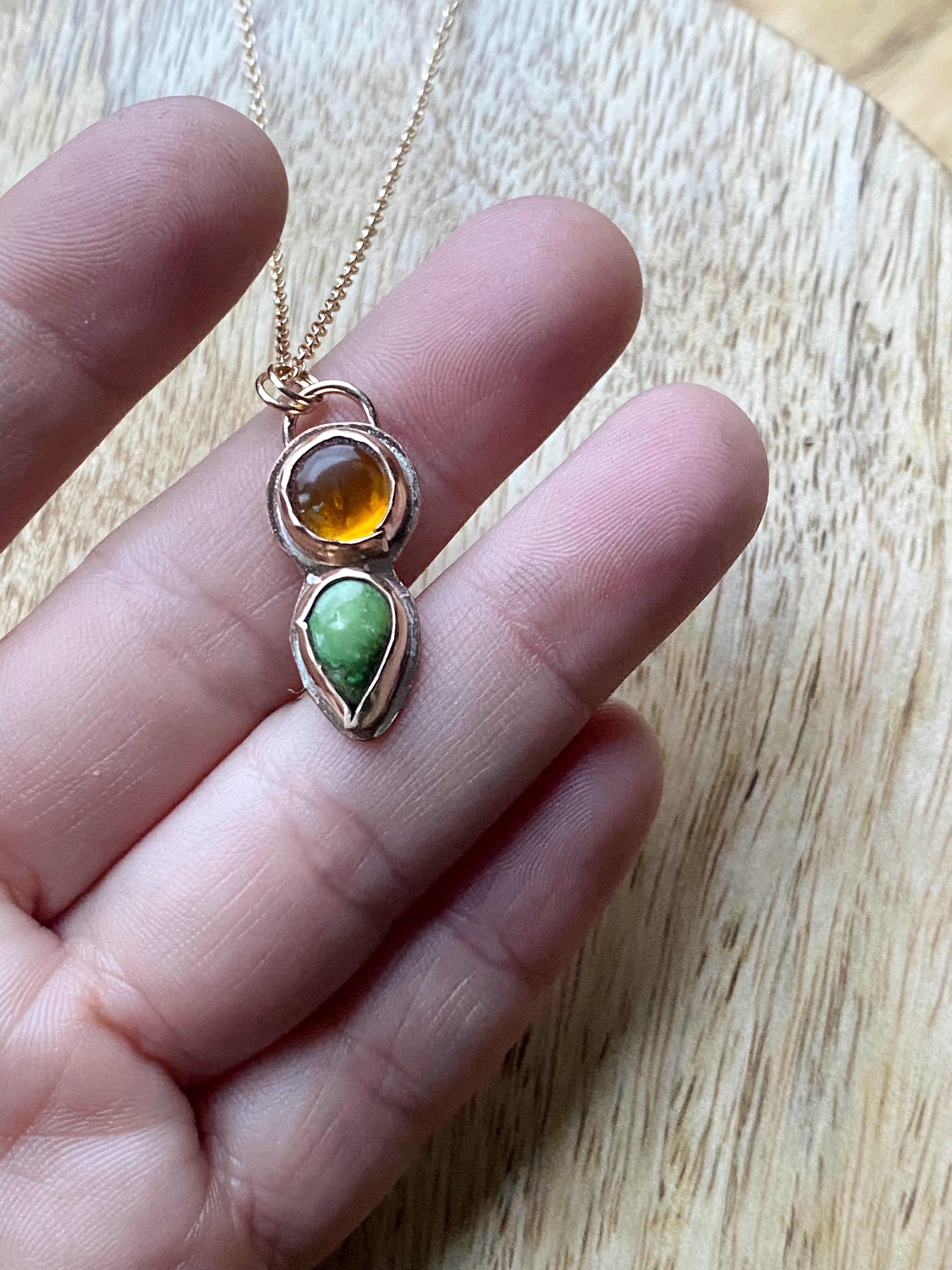 Bernsteinfarbene Wärme Kette