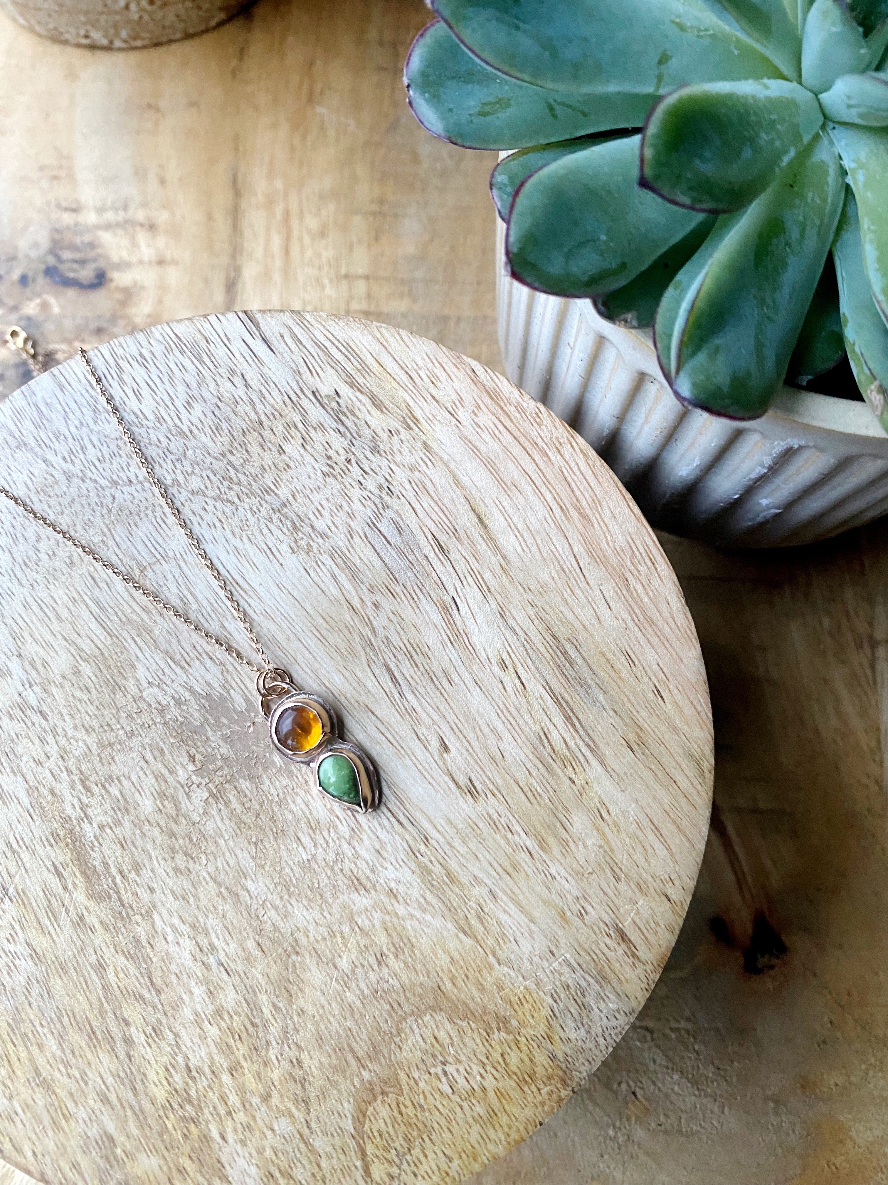 Bernsteinfarbene Wärme Kette